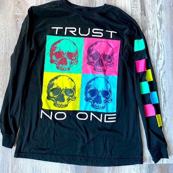 Launder Other - Launder Long-sleeve Tshirt Black With Skulls “Trust No One” Unisex M